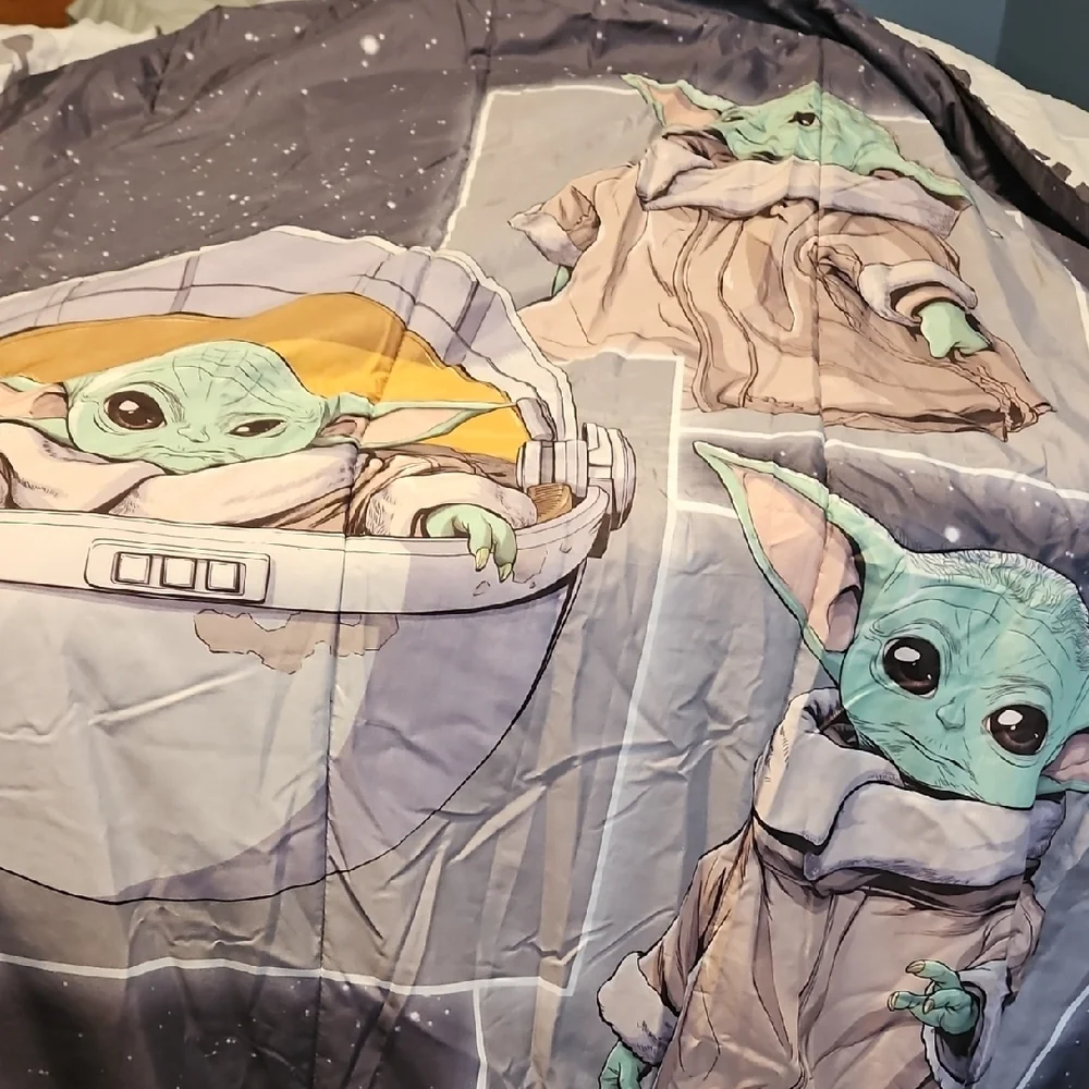 Star Wars Black and Gray Reversable  Comforter Twin